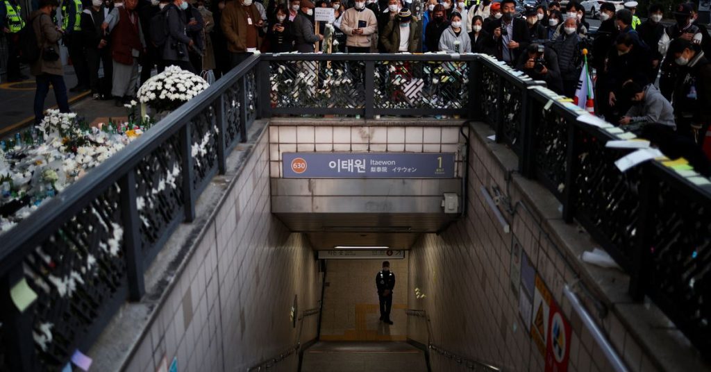 Coreia do Sul promete repressão e se move para conter a raiva por paixão no Halloween