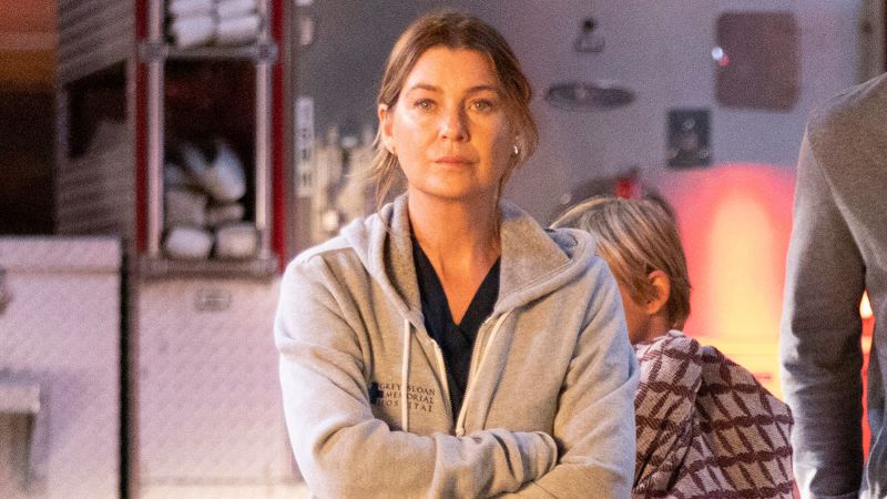 Ellen Pompeo se prepara para se despedir de Meredith com um bilhete para os telespectadores de 'Grey's Anatomy'