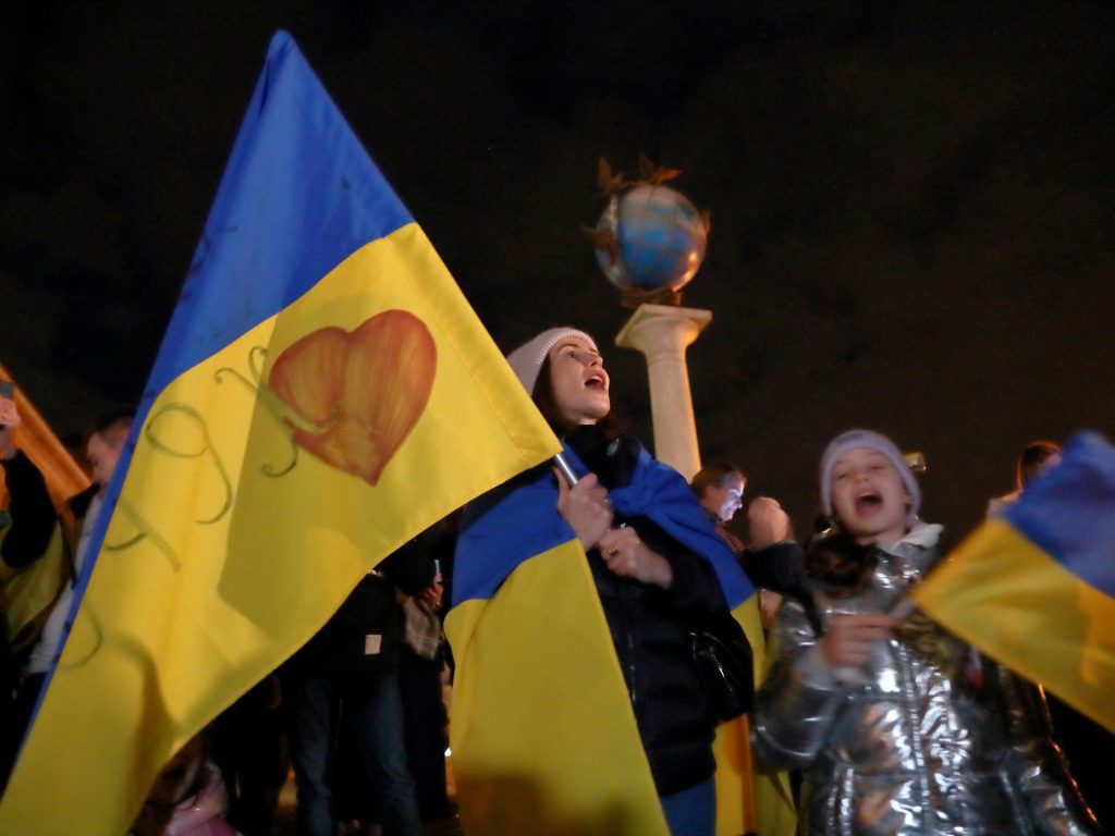 "Kherson nosso": Ucrânia comemora após a retirada russa |  notícias da guerra entre a rússia e a ucrânia