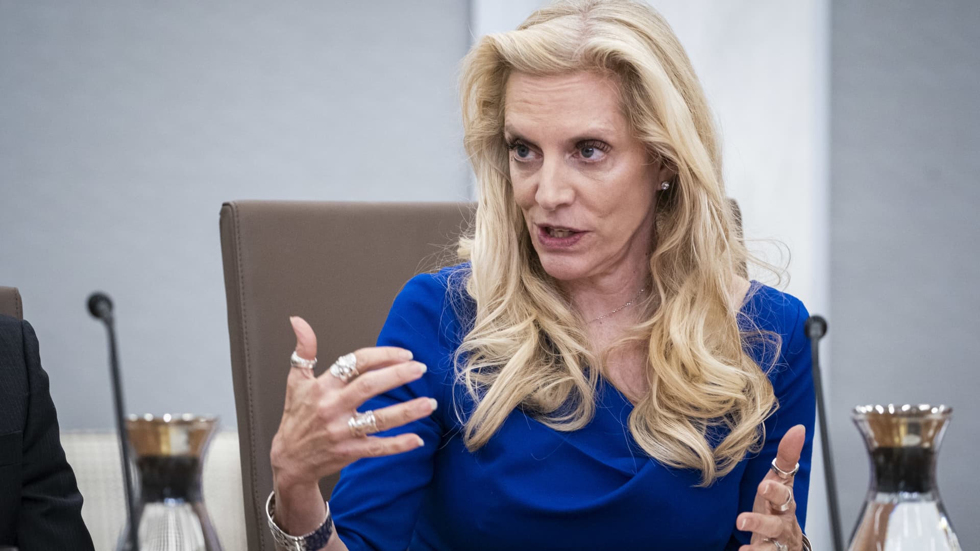 O vice-presidente do Fed, Brainard, disse que pode ser apropriado 