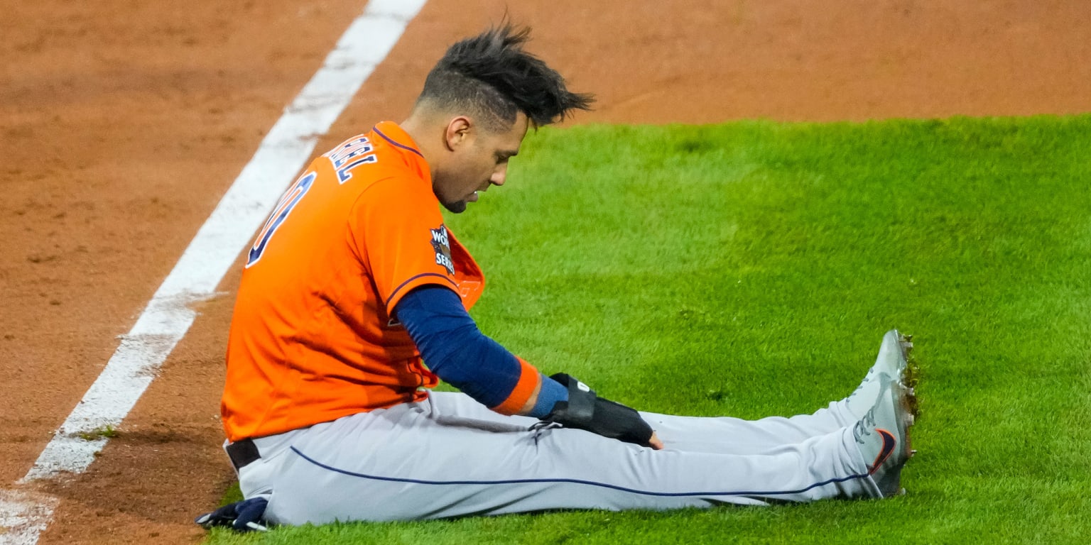 Yuli Gurriel foi substituída por Korey Lee no elenco do Astros . World Series 

