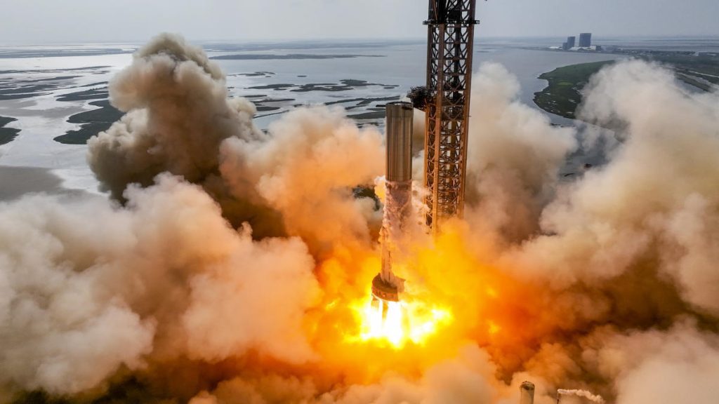 SpaceX planeja vencer a NASA no lançamento do maior foguete de todos os tempos